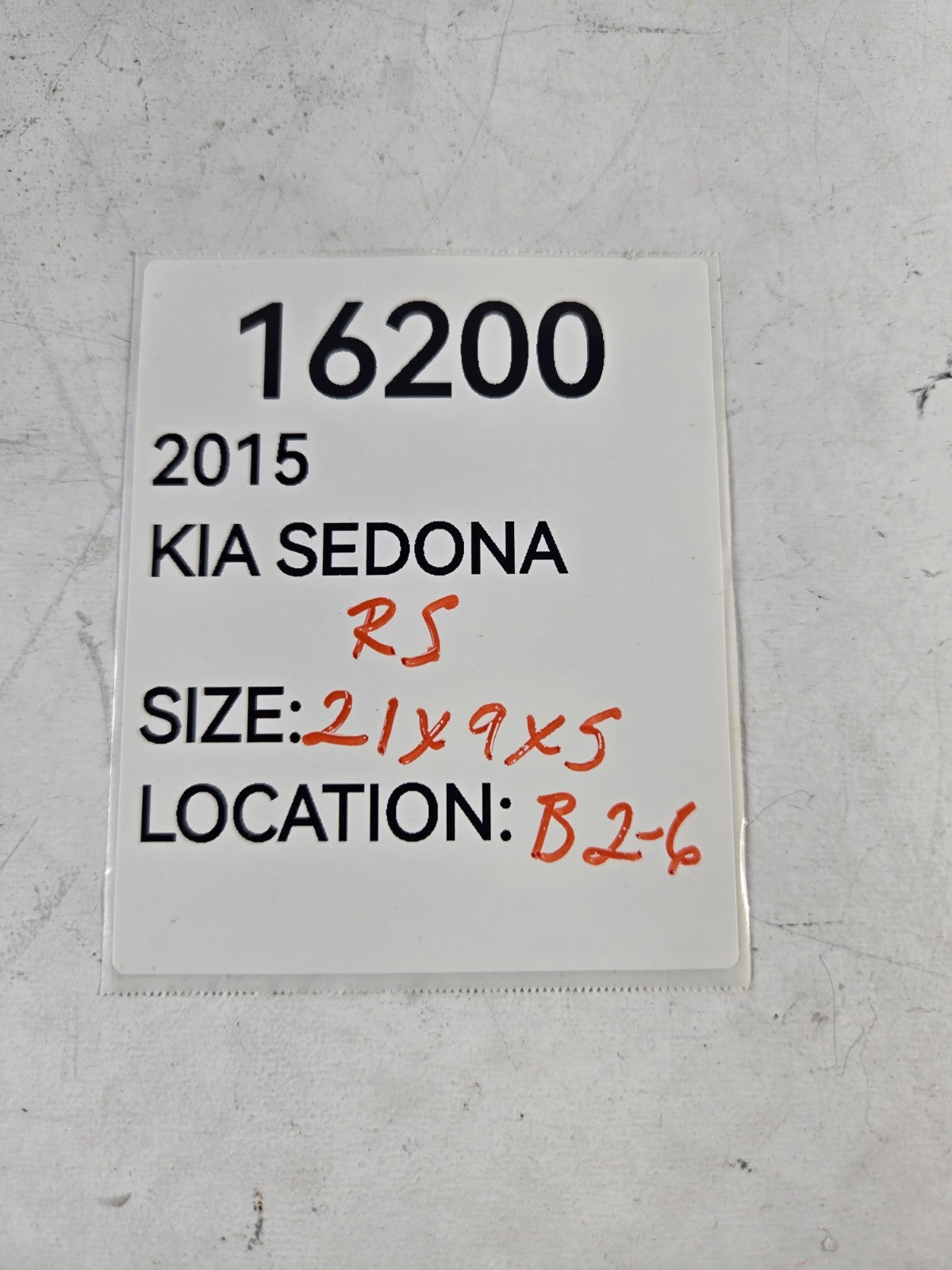 2015 2018 Kia Sedona Right Passenger Front Side Shield Cover Panel OE 29120A9000