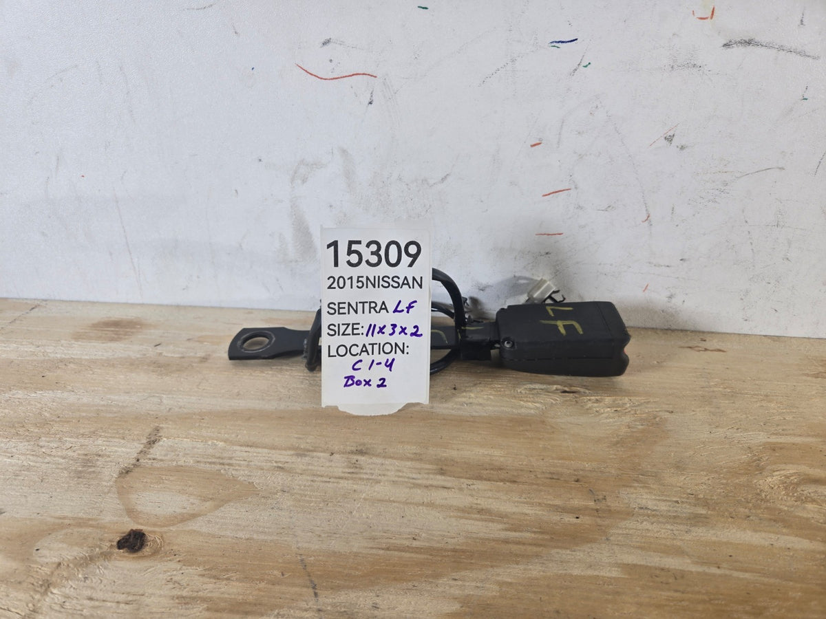 2013-2019 Nissan Sentra Left Front Seat Belt Buckle 86843-3SG8A OEM 15309