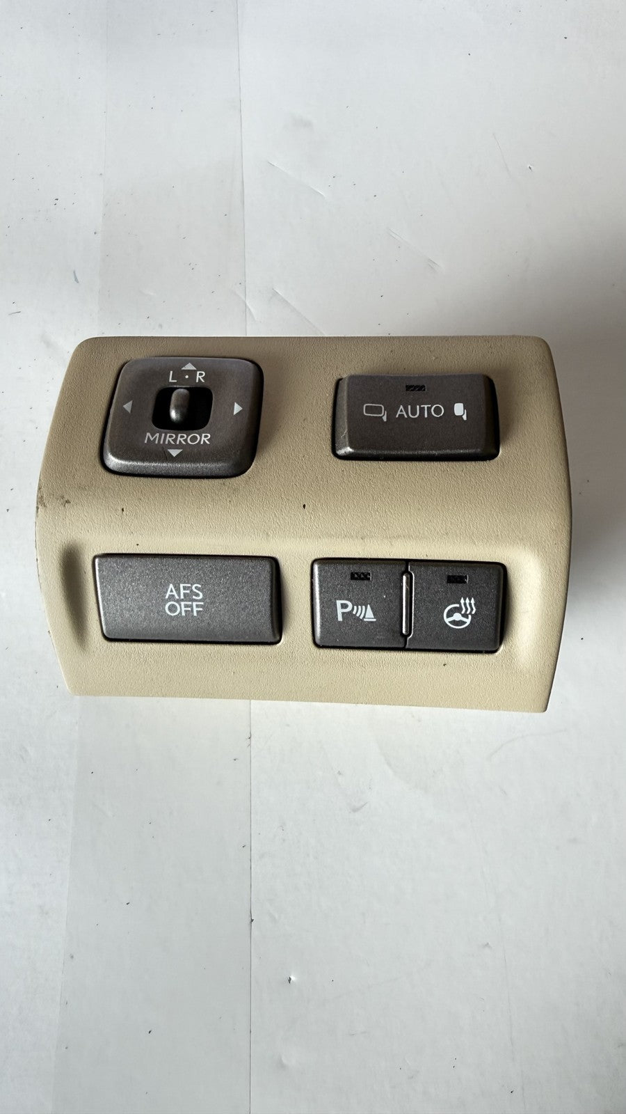 Lexus LS460 Outer Mirror Switch Assembly, Side Left 84870-50370-A0 Genuine OEM