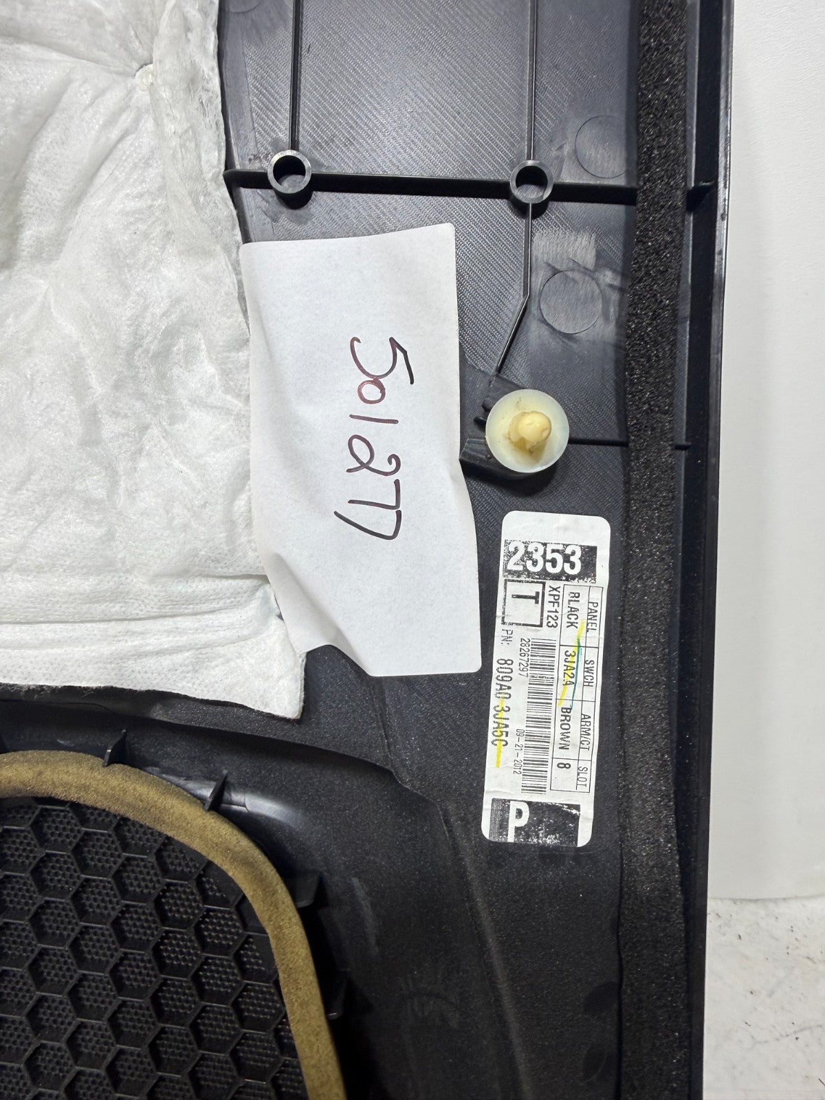 2015 Infiniti QX60 right passenger front door power window switch trim interior