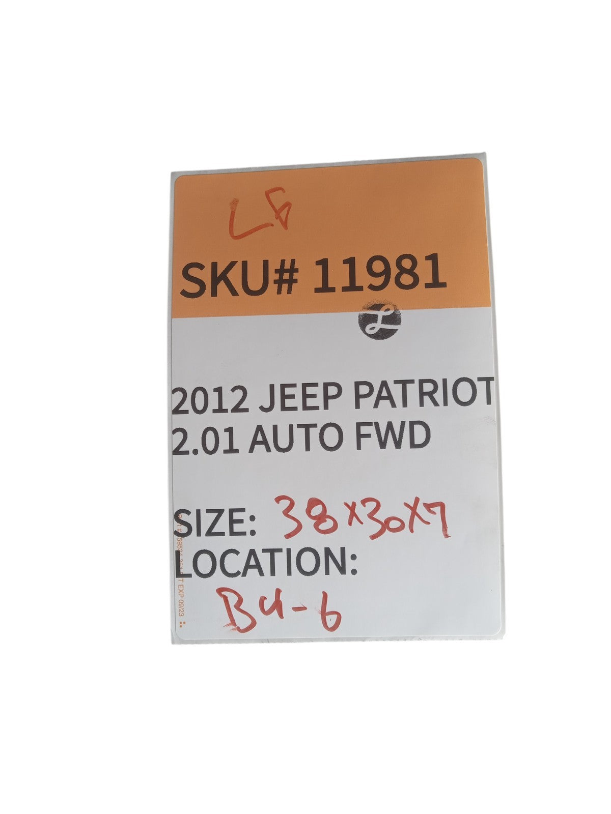 2012-2015 Jeep Patriot Left Front Interior Door Panel Driver Side OEM 11981