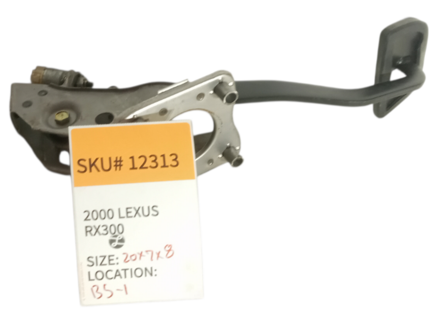 1999 2003 Lexus RX RX300 Break Pedal Foot Pad Mount Bracket OEM 4710148020