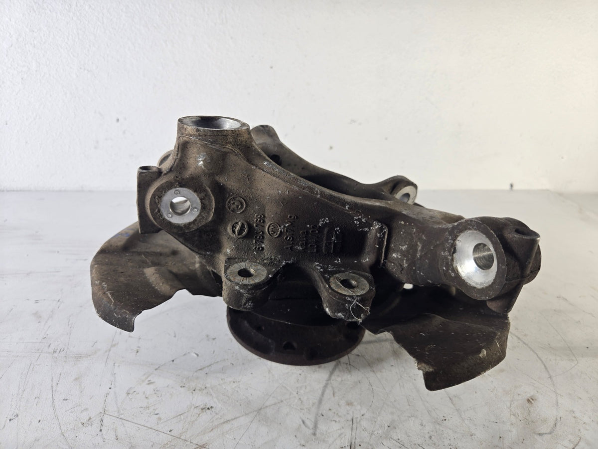 2010 2016 BMW 528i 550i Left Driver Side Rear Spindle Knuckle Hub OEM