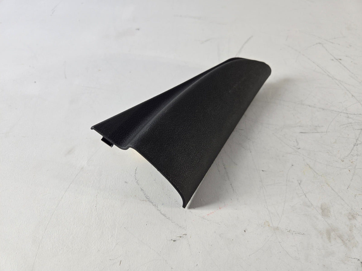 2015 2021 Kia Sedona Right Passenger Front Door Mirror Corner Inner Trim Cover