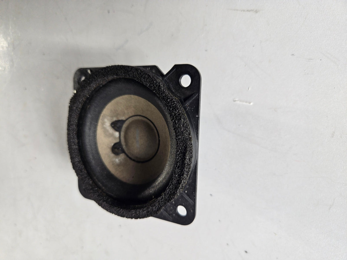 2014 2015 Infiniti Q50 Right Passenger Side Rear Deck BOSE Speaker Tweeter OEM
