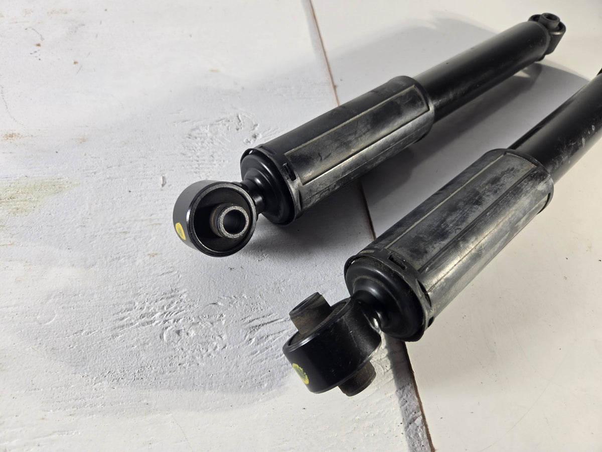 2011 2013 Hyundai Elantra Left Right Rear Suspension Shock Absorber Strut OEM