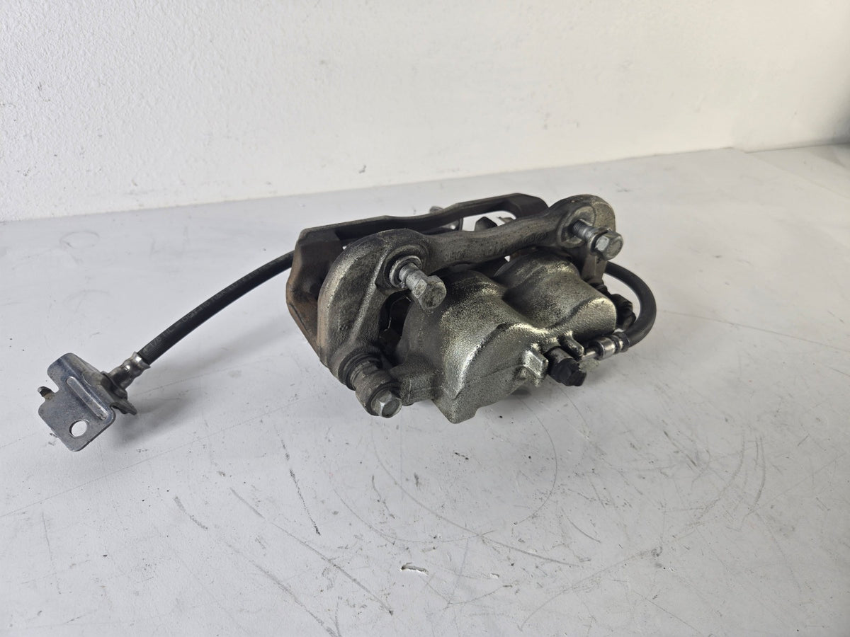 2015 2021 Kia Sedona Left Driver Side Front Wheel Brake Caliper OEM 58110A9000