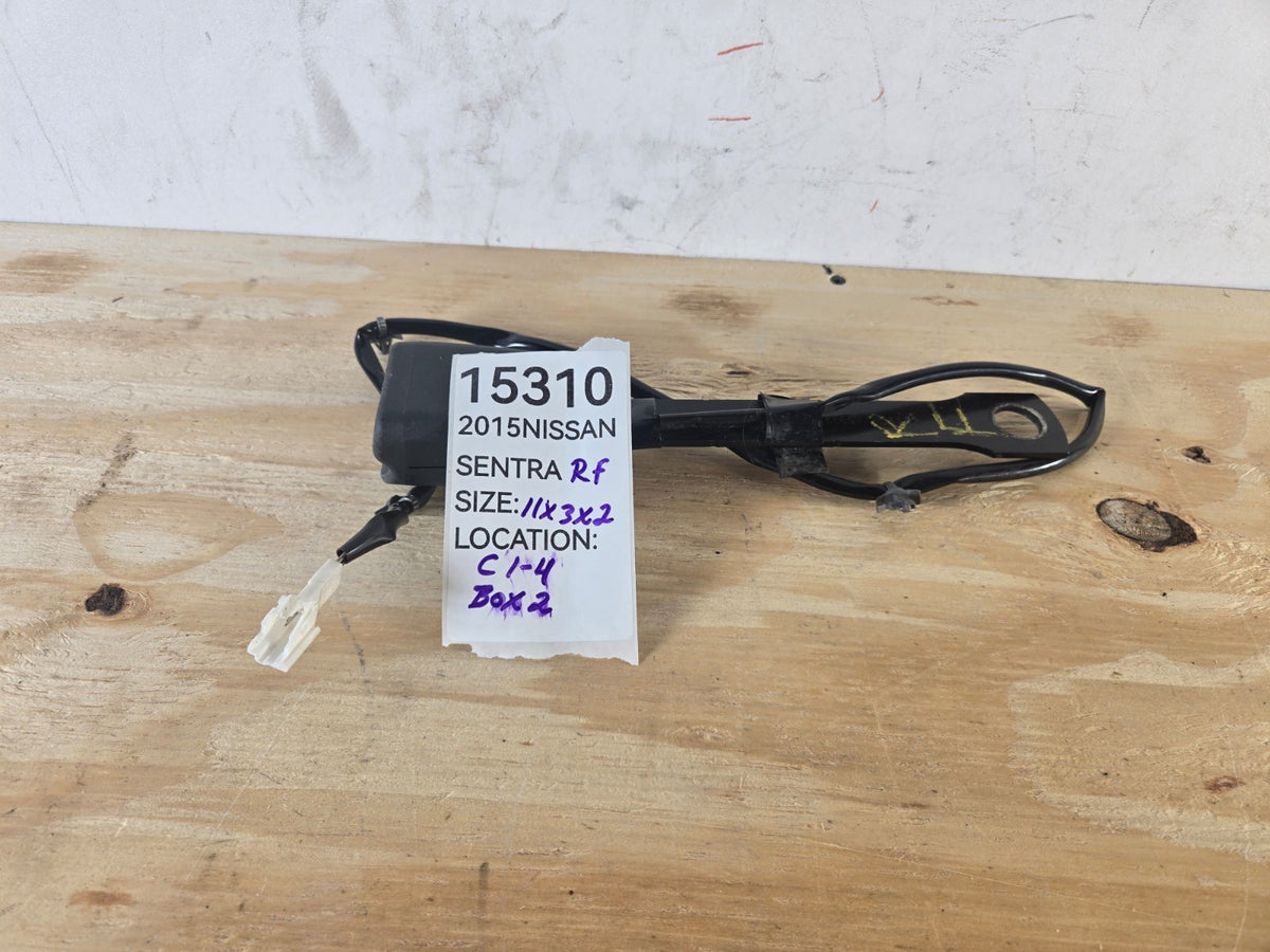 2013-2019 Nissan Sentra Right Front Seat Belt Buckle 86842-3SG8A OEM 15310