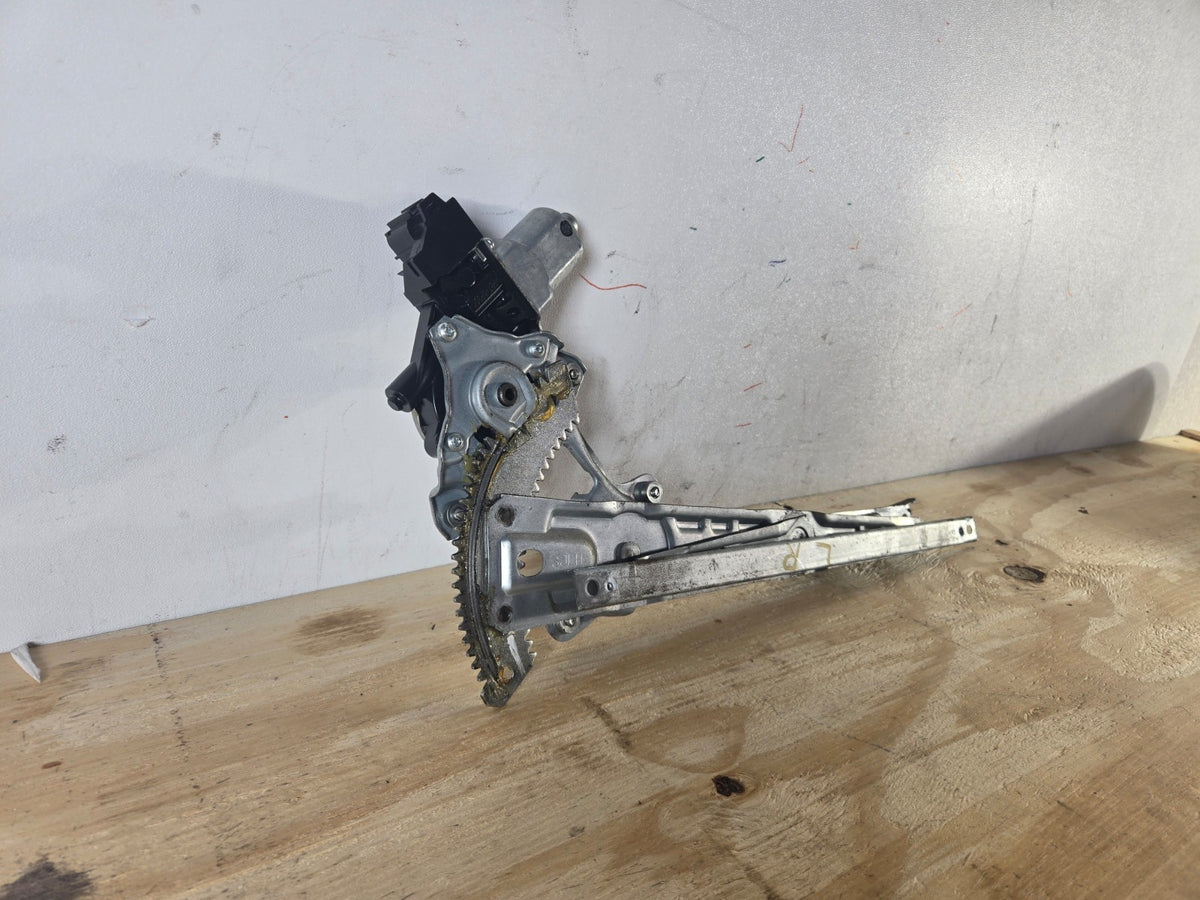 2013-2019 Nissan Sentra Left Rear Door Window Regulator Motor 827214KH0B OEM 306