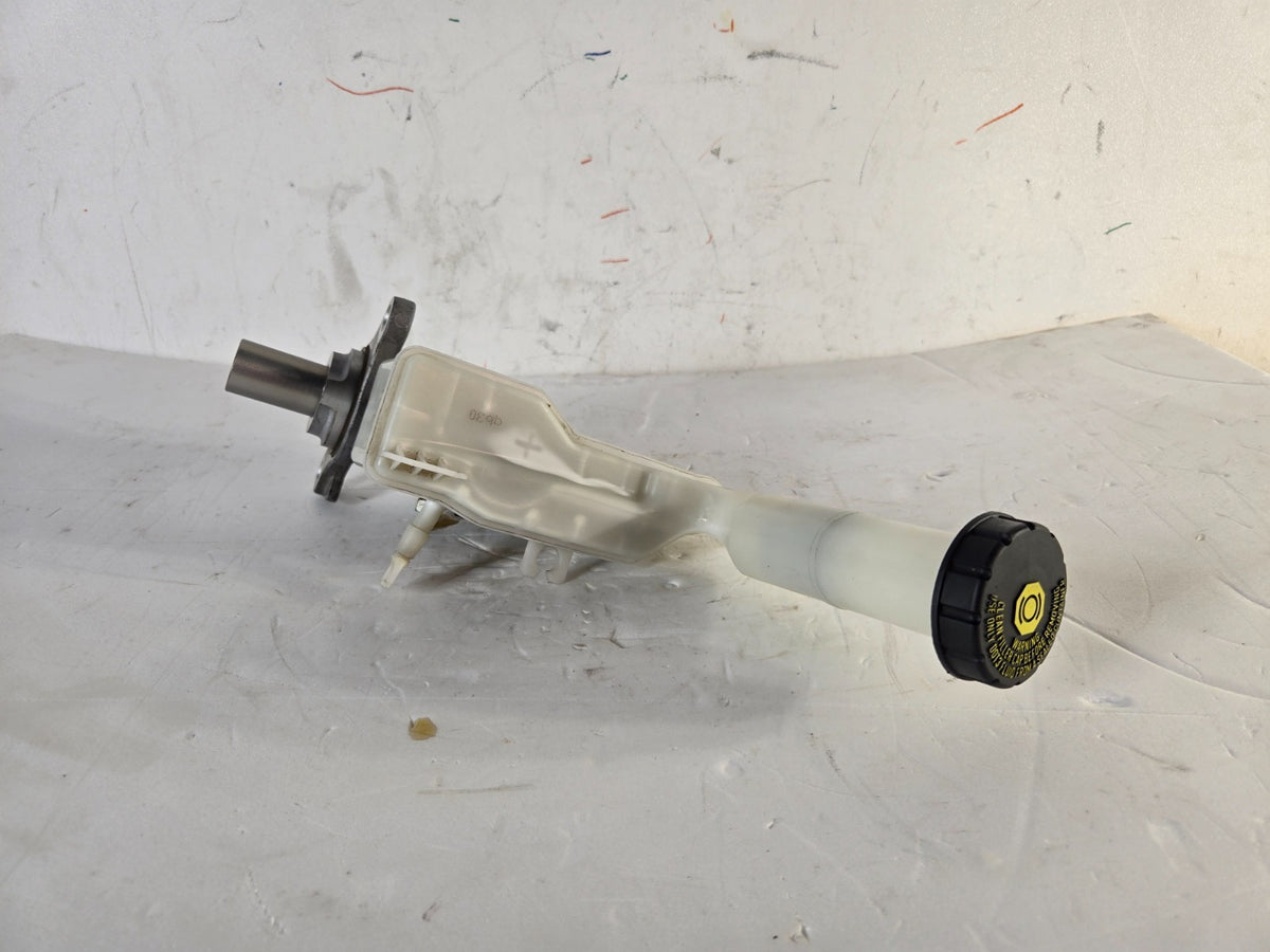 2013-2019 Nissan Sentra Master Cylinder Reservoir Cap 46010-3SG1B OEM 15275