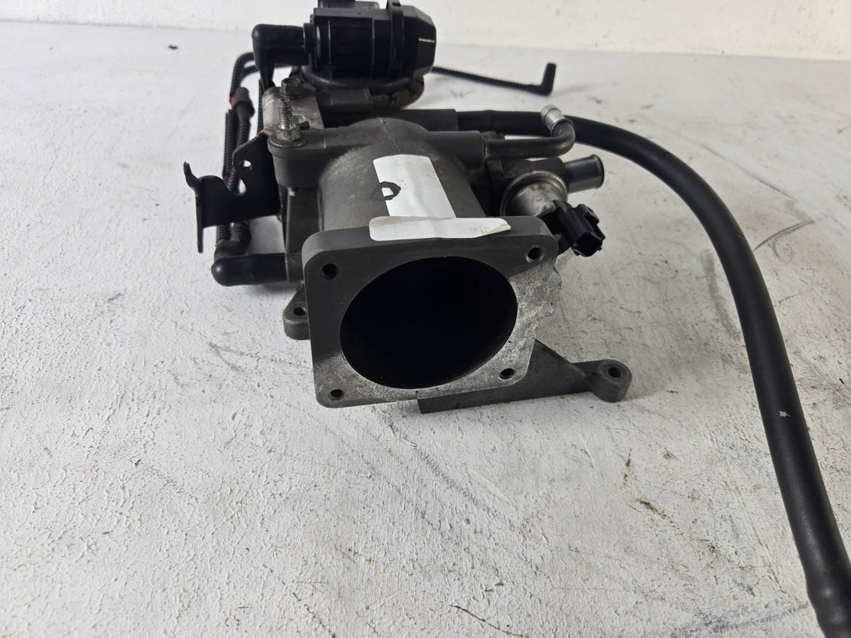 2004 2011 Lincoln Town Car 4.6L Fuel Gas Throttle Body Spacer OEM 3W7E9A589AA