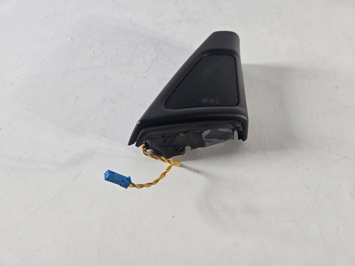 2010 2016 BMW 528i Right Passenger Front Door Corner Tweeter Speaker Cover OEM