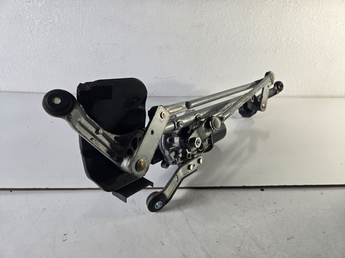 2014 2019 Infiniti Q Q50 Front Windshield Wiper Motor Transmission Linkage OEM