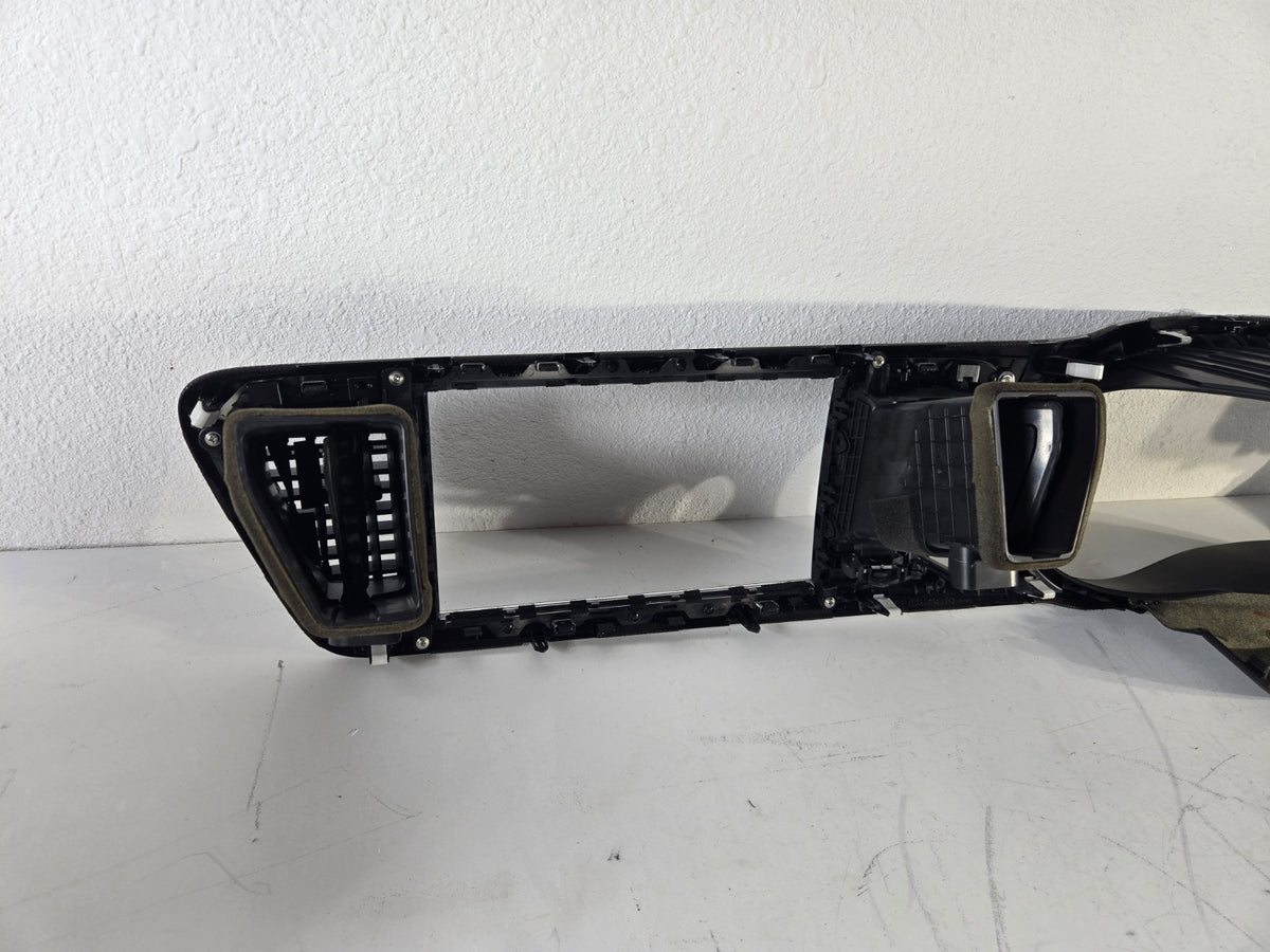 2015 2018 Kia Sedona Dash Instrument Center Bezel Trim Vent OEM 84740A9100CA