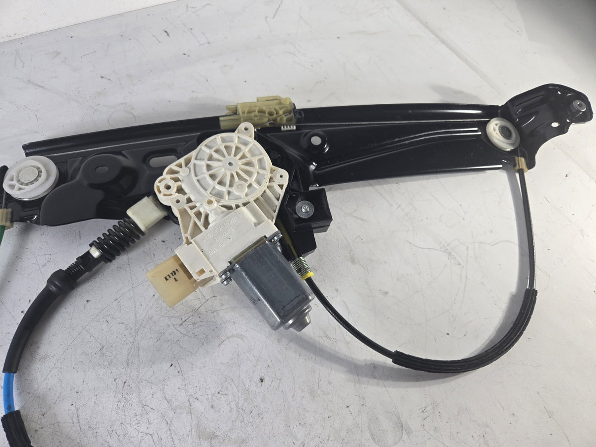 2010 2016 BMW 528i 550i Right Passenger Front Door Window Regulator Motor OEM