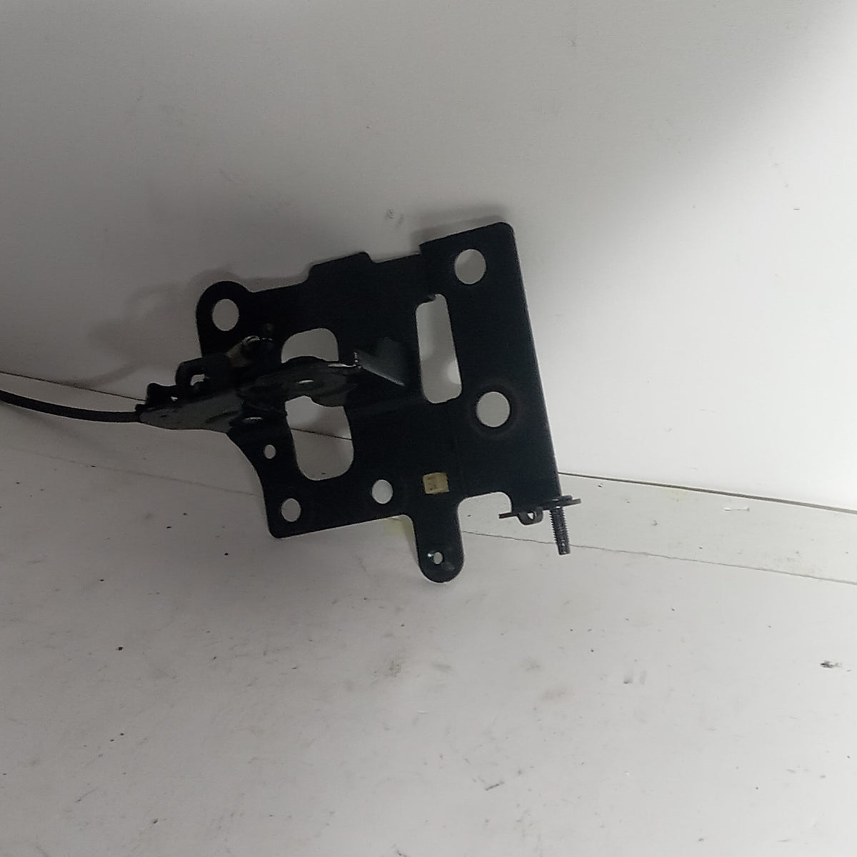 2011-2012 Infiniti G25 Left Front Hood Bonnet Lock Latch Release Cable OEM 10545