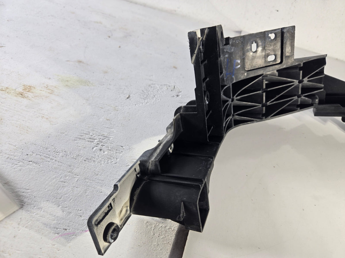 2011 2013 Hyundai Elantra Sedan Radiator Core Support Left Side Bracket OEM