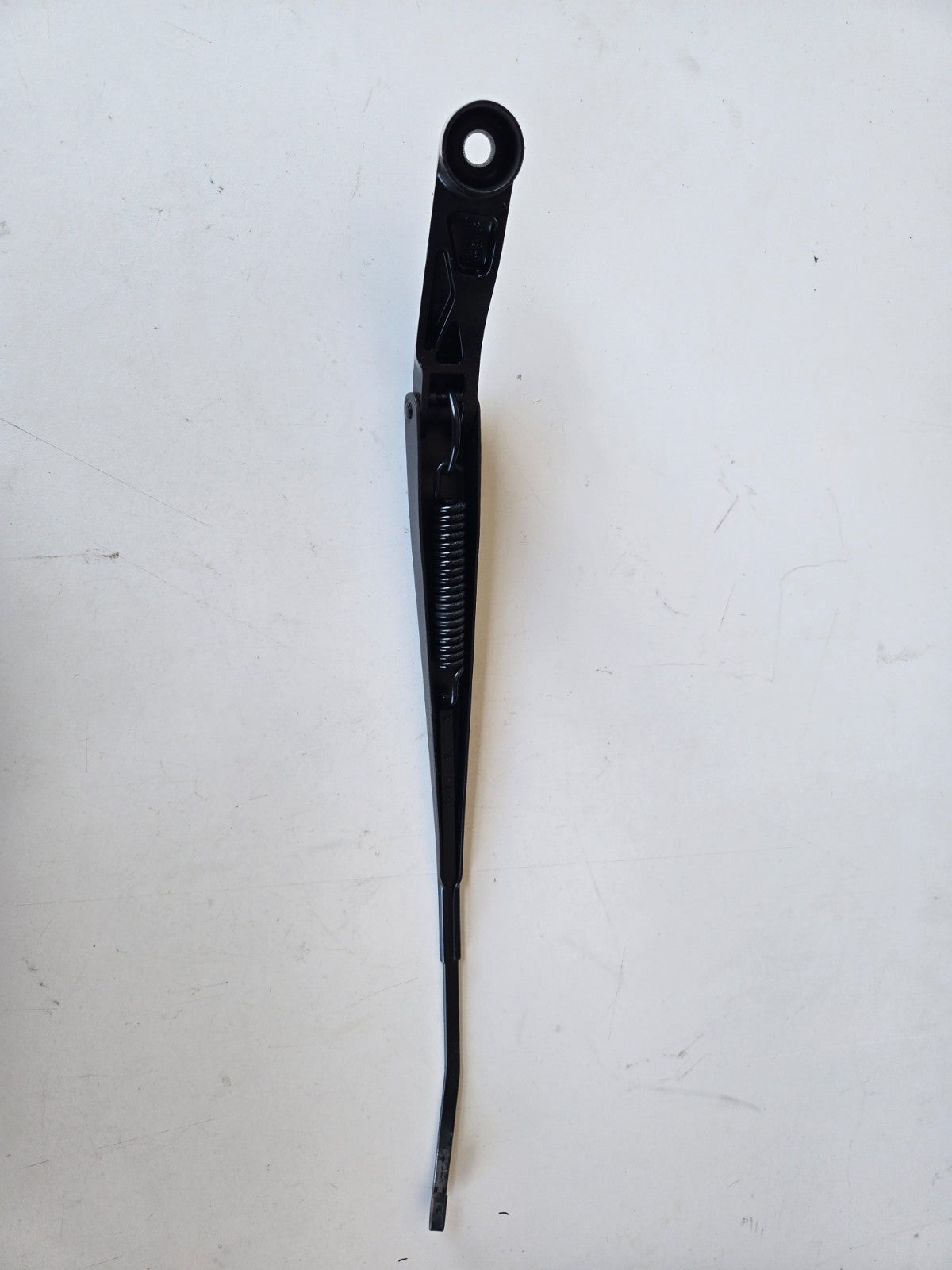 2014 2020 Nissan Rogue left driver side front windshield wiper arm 288816FL0A OE