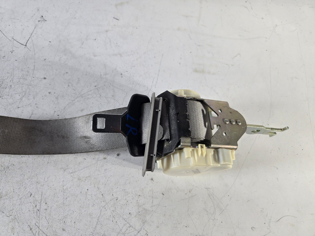 2010 2016 BMW 528i 535d 550i Left Driver Side Rear Seat Belt Retractor OEM
