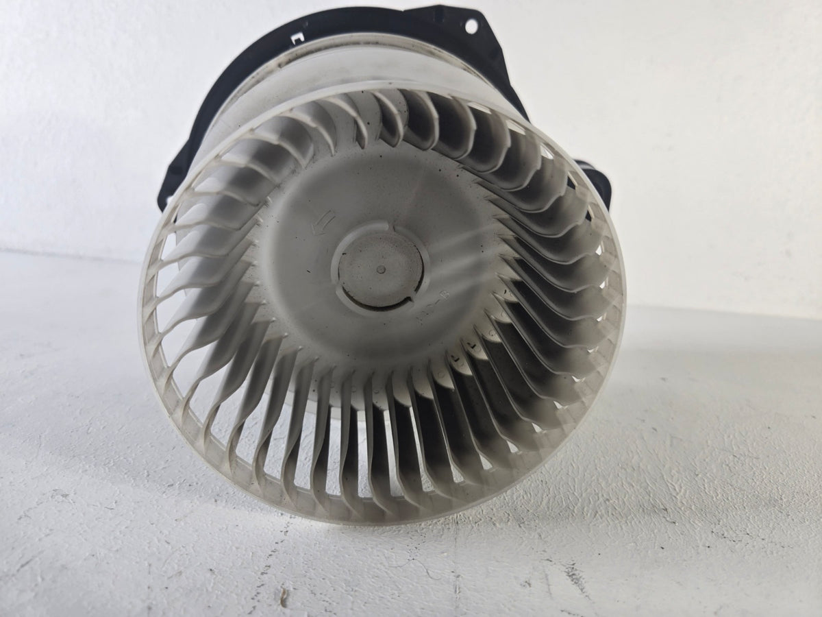 2016 2023 Mazda CX-9 CX9 Front A/C Heater Blower Fan Motor OEM TK4861B10