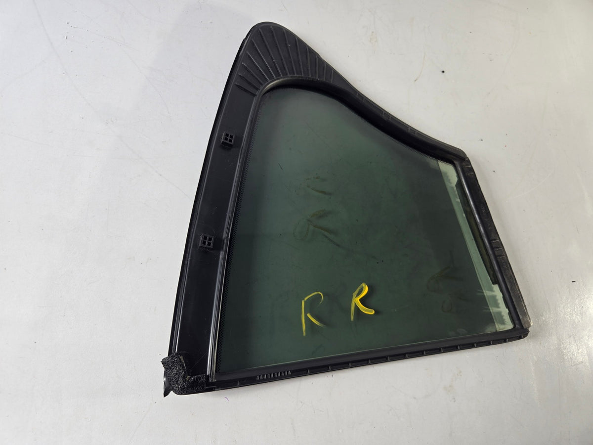 2014 2016 Infiniti Q Q50 Right Passenger Rear Door Quarter Glass OEM 822624GA0A