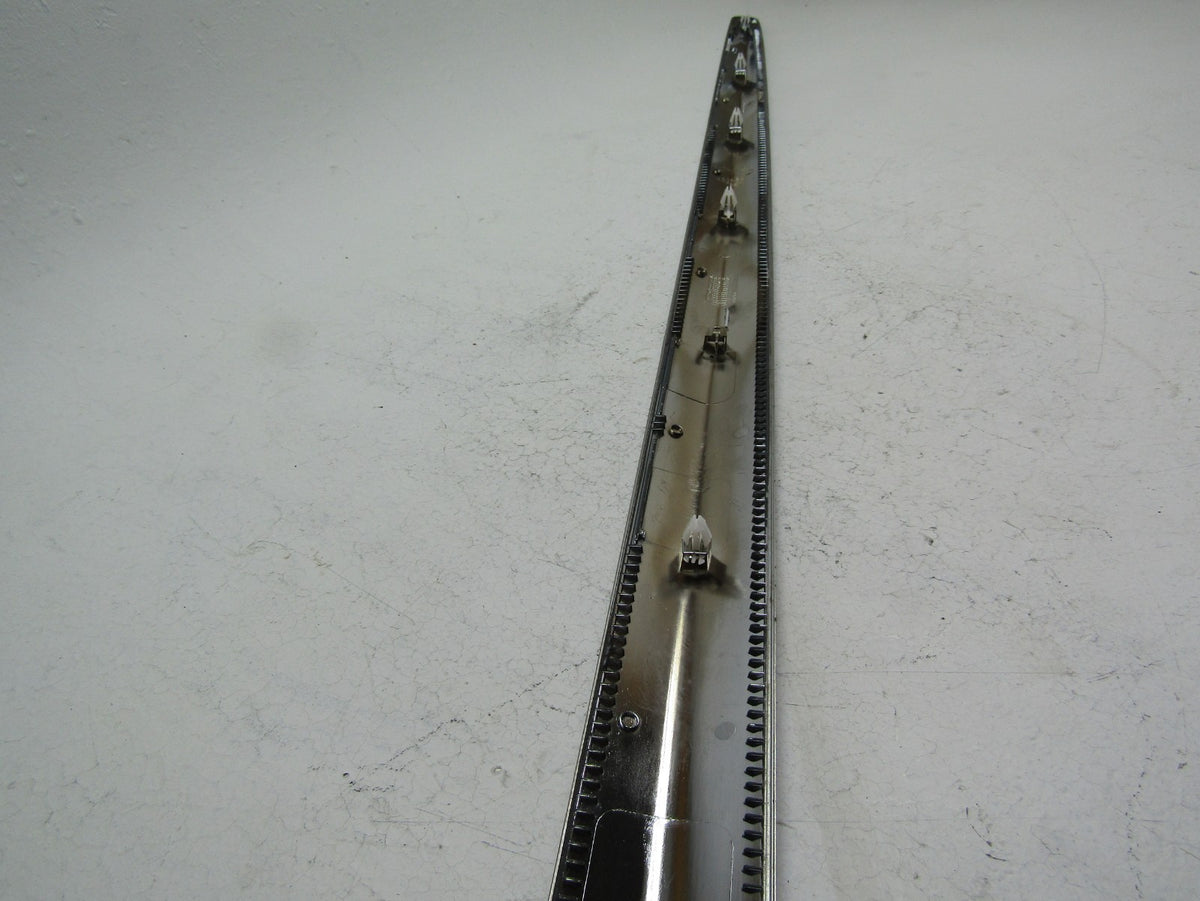 2020 Infiniti Qx60 Right passenger front door chrome trim belt molding lower OEM