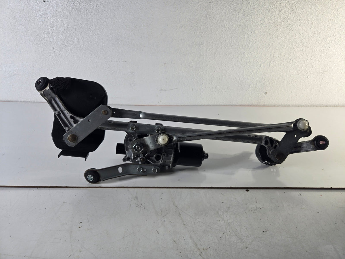 2014 2019 Infiniti Q Q50 Front Windshield Wiper Motor Transmission Linkage OEM