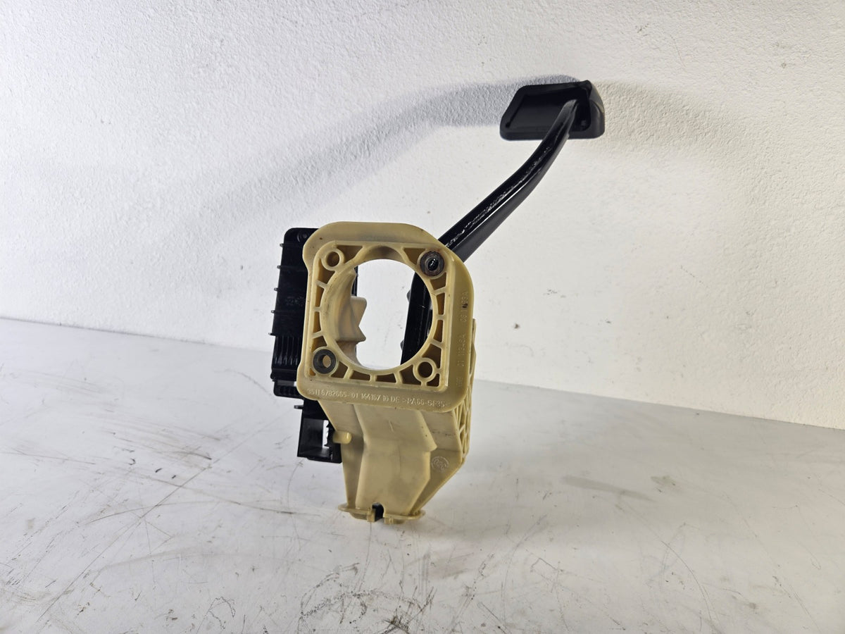 2010 2016 BMW 535i 550i M5 Foot Brake Stop Pedal With Bracket OEM 35006799891