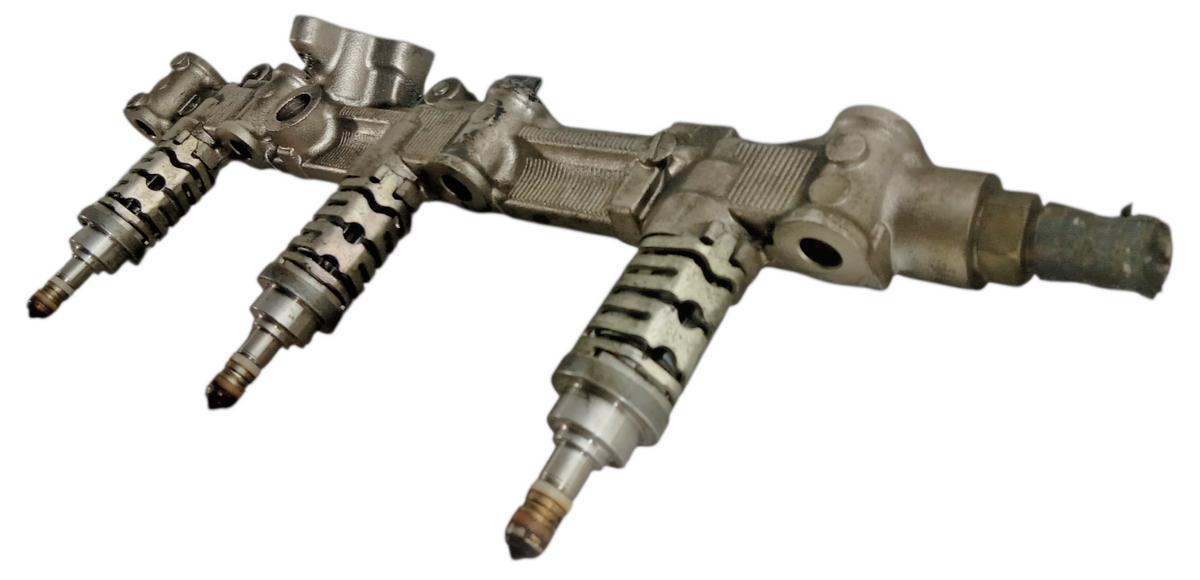 2007-2008 Lexus IS250 Left Side Fuel Rail Injector 23808-31010 LH OEM 14177