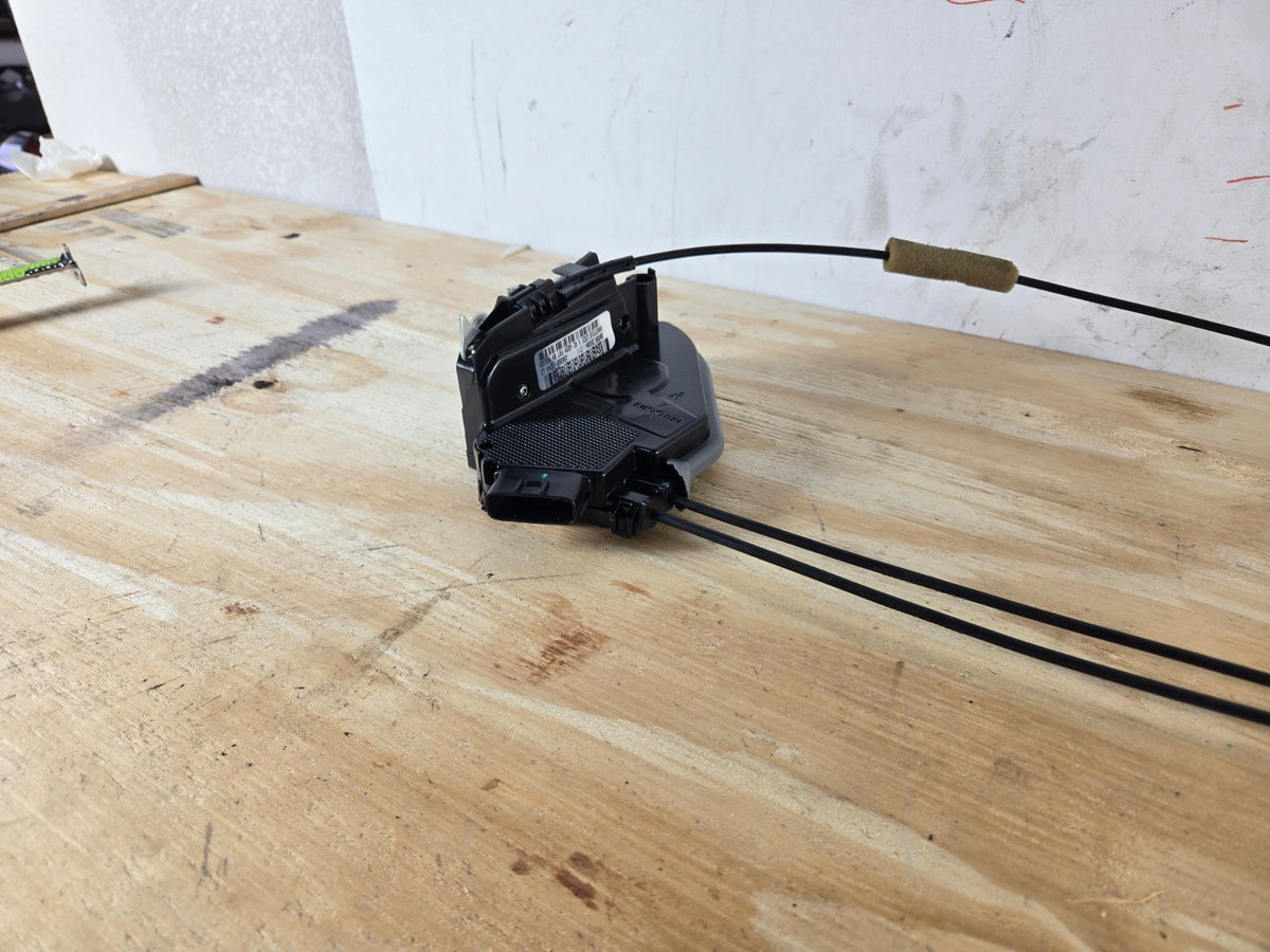 2013-2019 Nissan Sentra Right Front Door Lock Actuator Cables 805009AN0A OEM 302