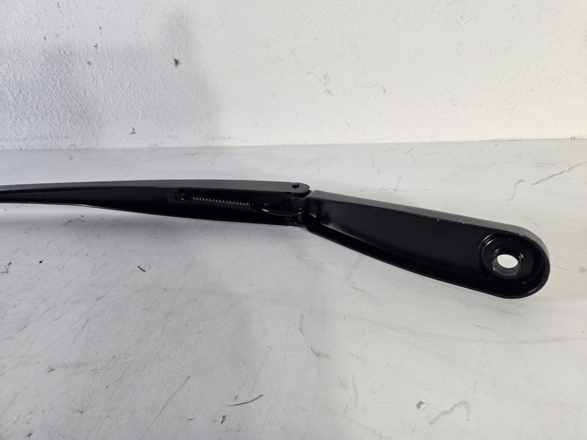 2010 2016 BMW 528i 535d 550i Right Passenger Side Front Windshield Wiper Arm OEM