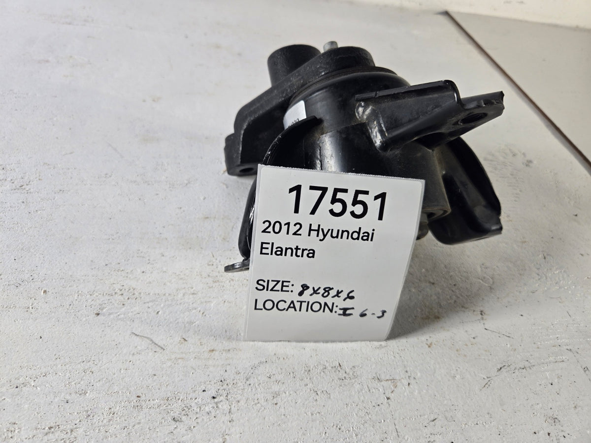 2011 2016 Hyundai Elantra 1.8L Engine Motor Mount Mounting Bracket OE 218103Y000