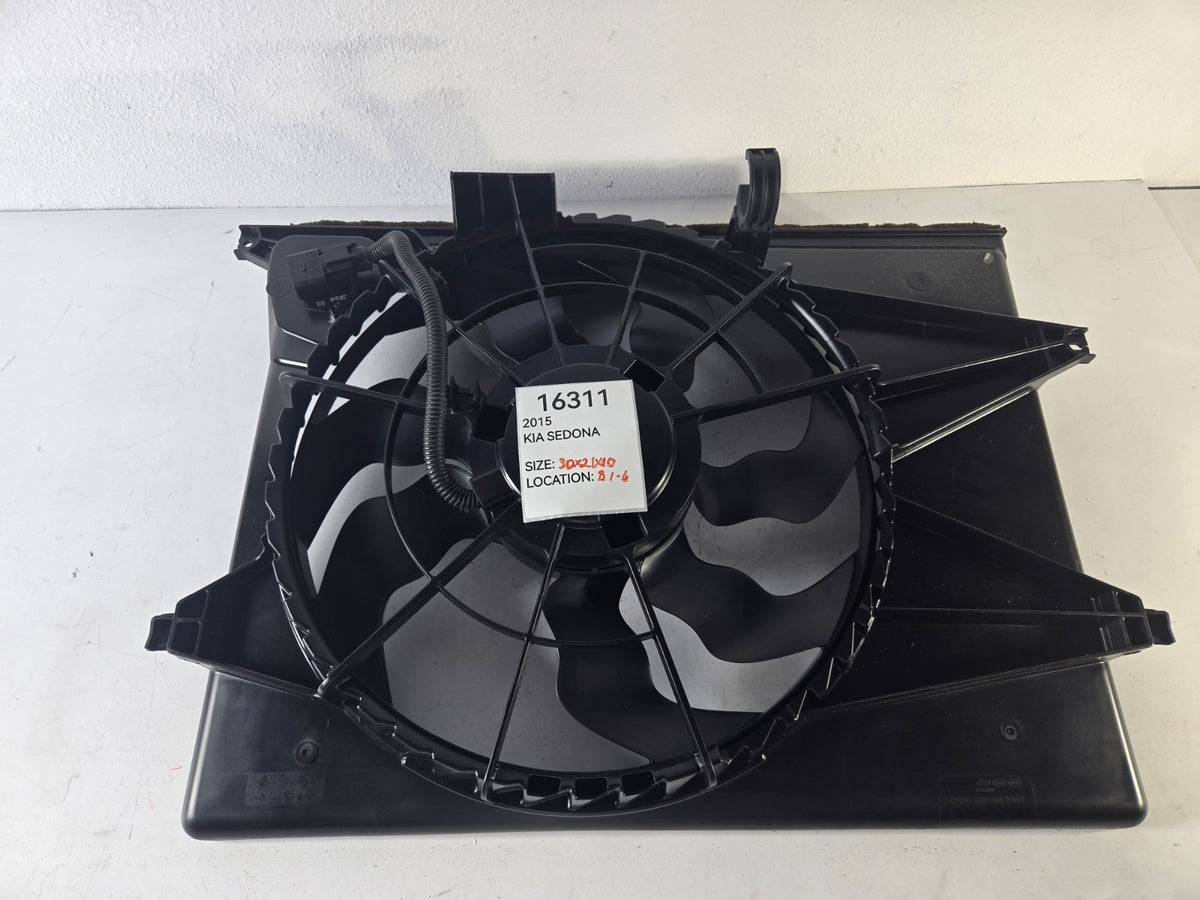 2015 2016 2017 2018 Kia Sedona Radiator Cooling Fan Assembly OEM 25380A9000
