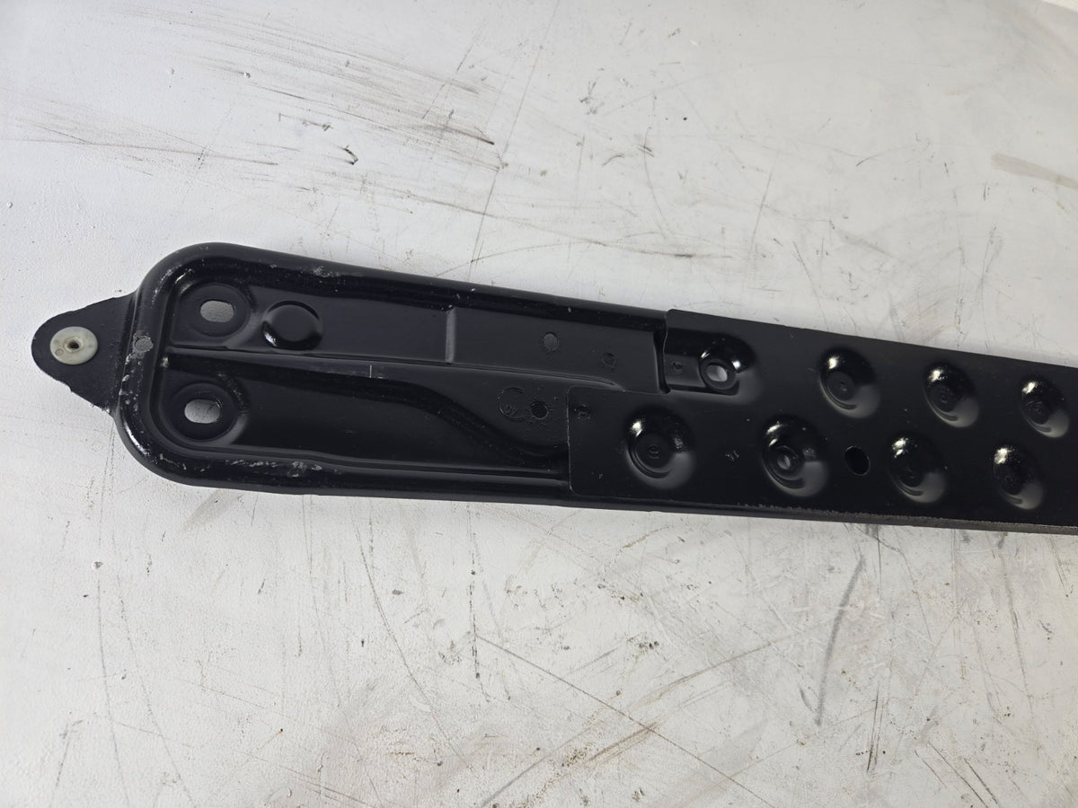 2010 2016 BMW 5 Series 550i Rear Underfloor Tunnel Member Bracket Support OEM