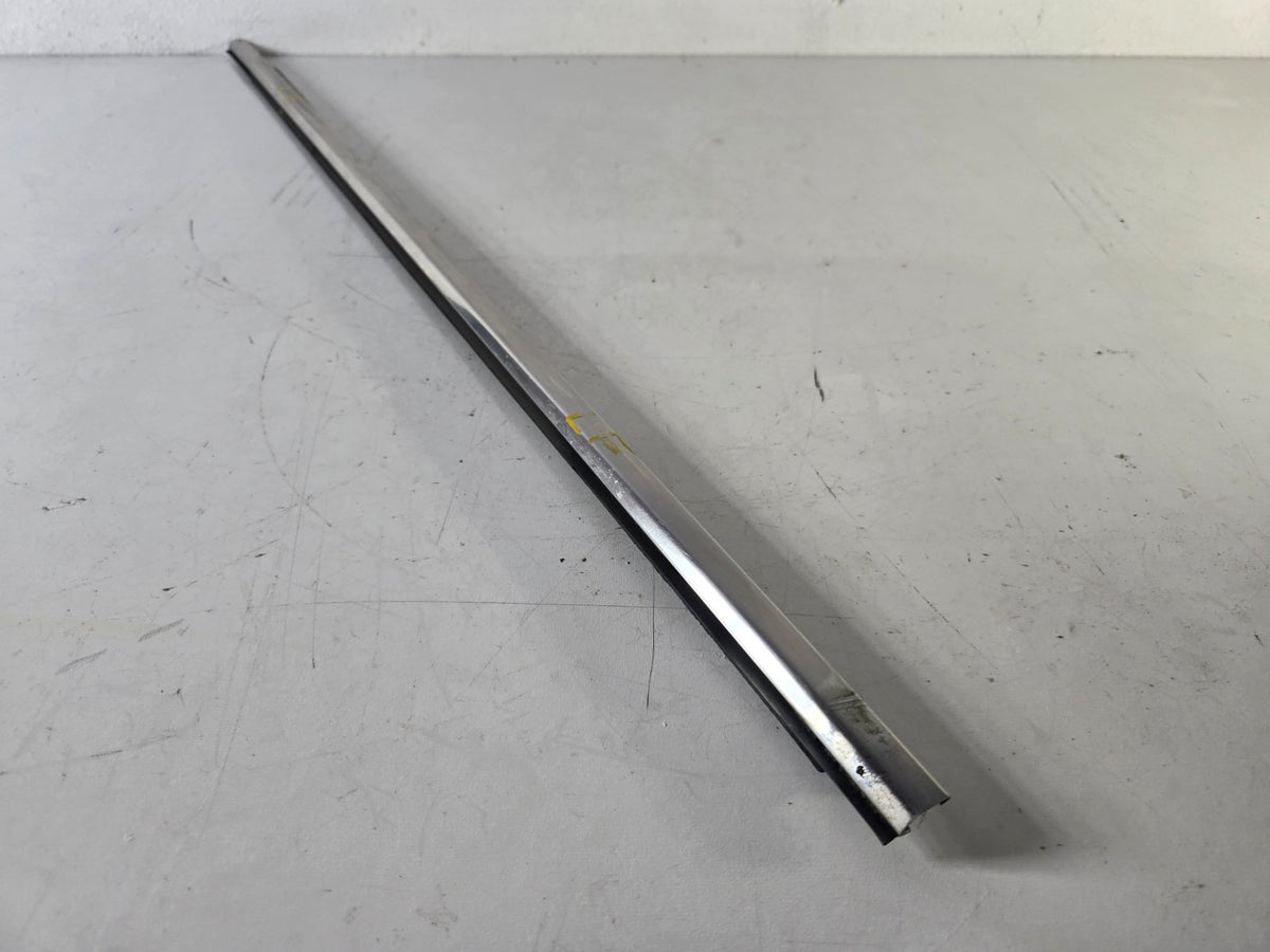 2014 2024 Infiniti Q50 Left Driver Front Door Outer Belt Weather Strip Chrome OE