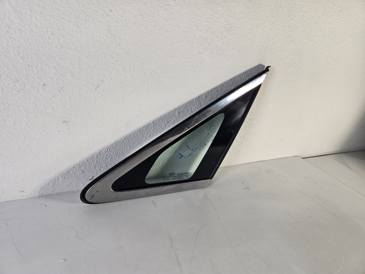 2015 2021 Kia Sedona Left Driver Side Front Door Vent Quarter Glass OEM