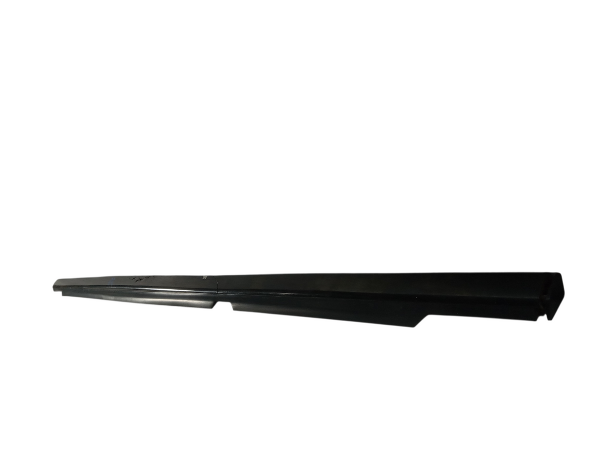 2008-2012 Mercedes-Benz GL450 Right Rear Sealing Strip Door Glass OEM 12485
