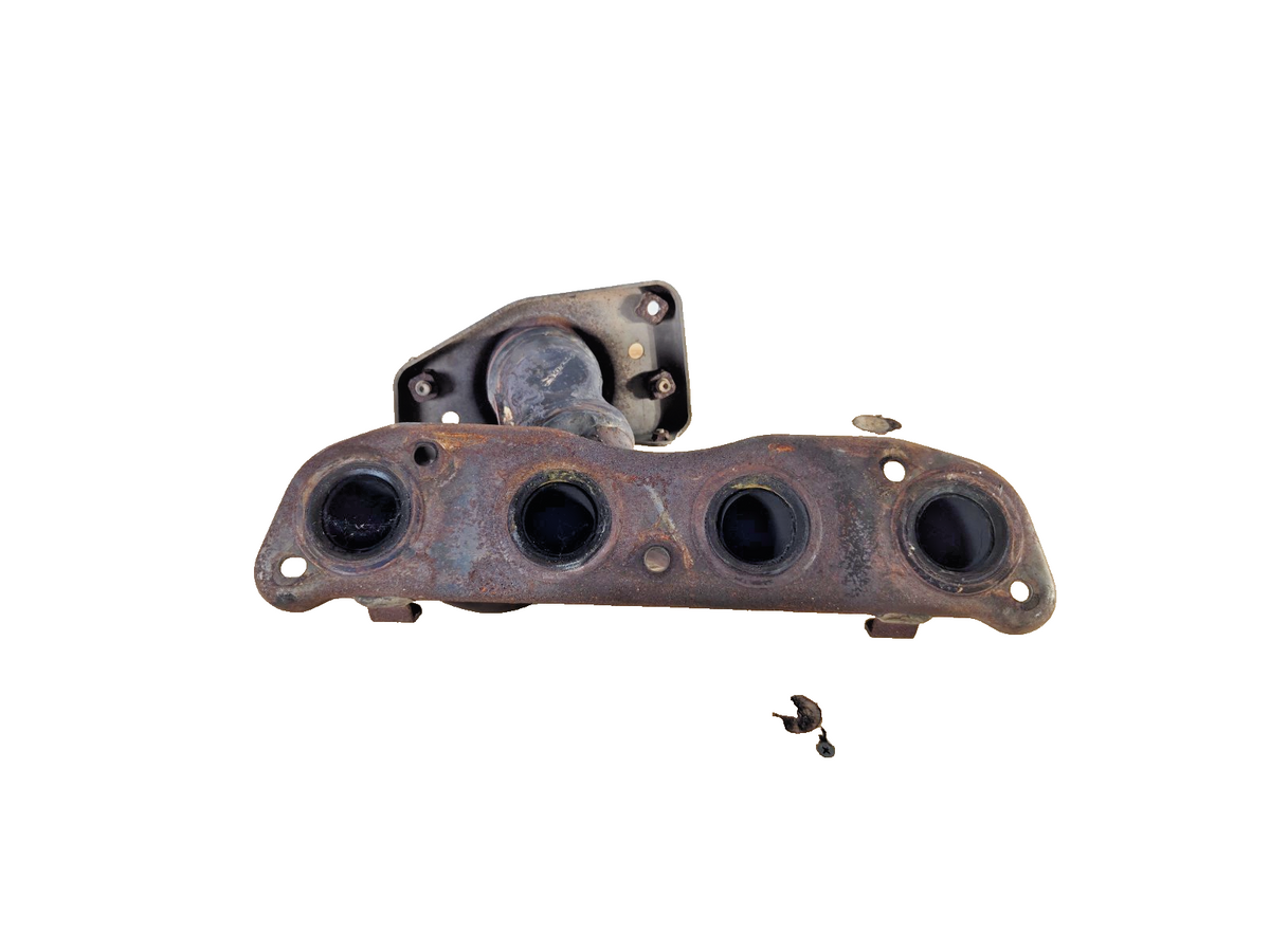 2013-2019 Nissan Sentra 1.8L Engine Exhaust Manifold 14002ET00A OEM 15375