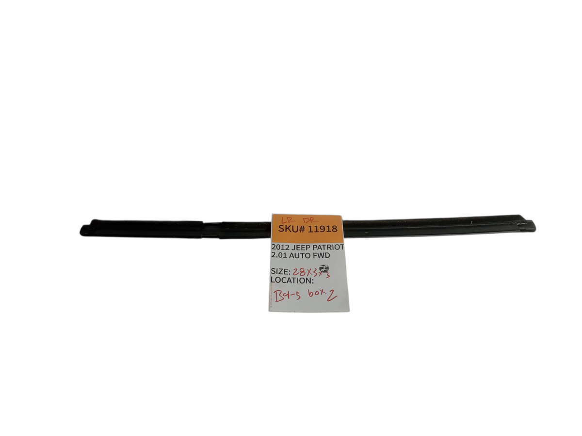 2012-2015 Jeep Patriot Left Rear Door Window Weather Strip 5067753AE OEM 11918
