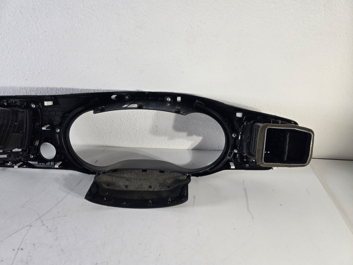 2015 2018 Kia Sedona Dash Instrument Center Bezel Trim Vent OEM 84740A9100CA