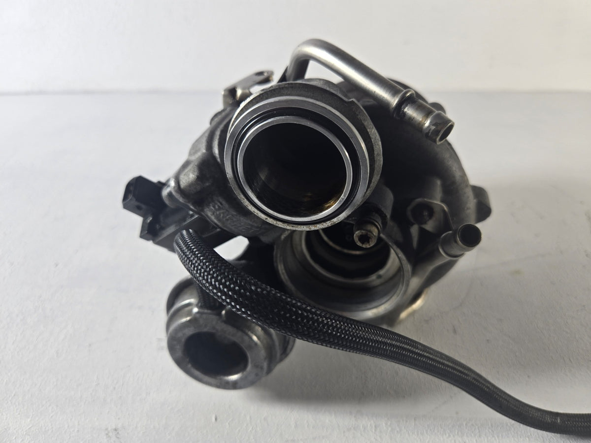 2010 2013 BMW 5 Series 550i N63 4.4L Turbocharger Turbo Charger Right Side OEM