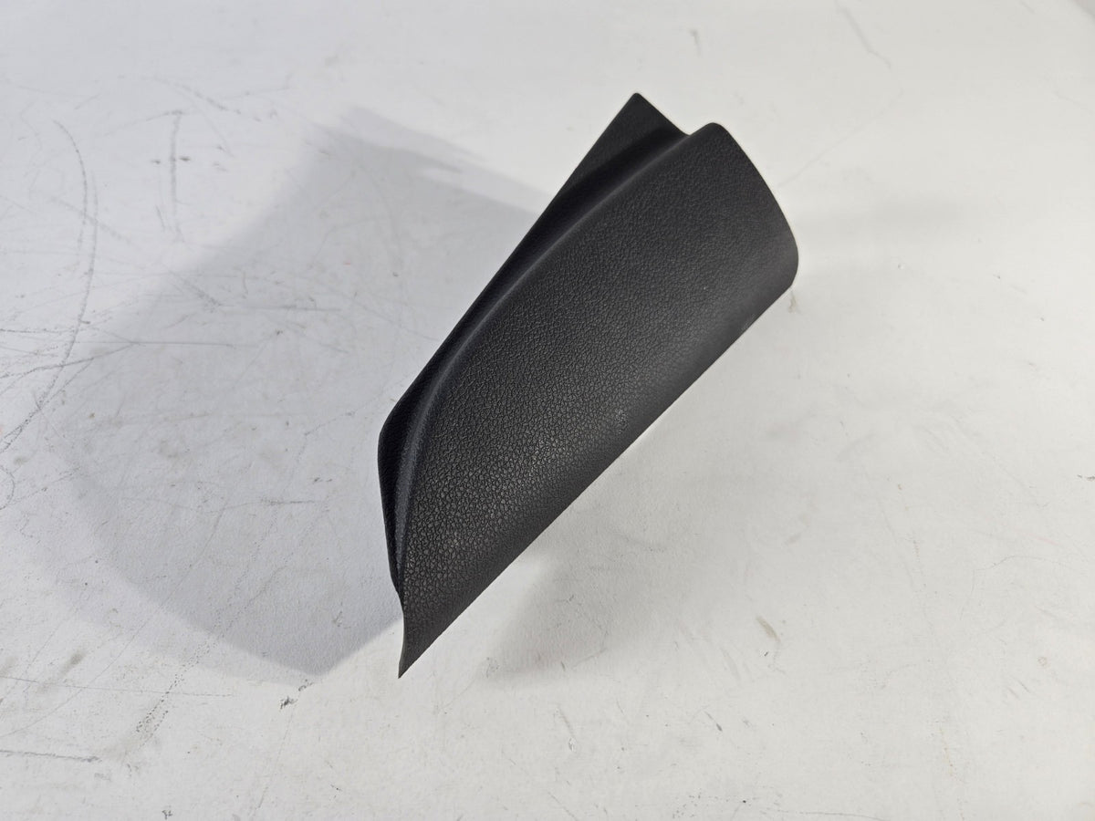 2015 2021 Kia Sedona Left Driver Side Front Door Mirror Corner Inner Trim Cover