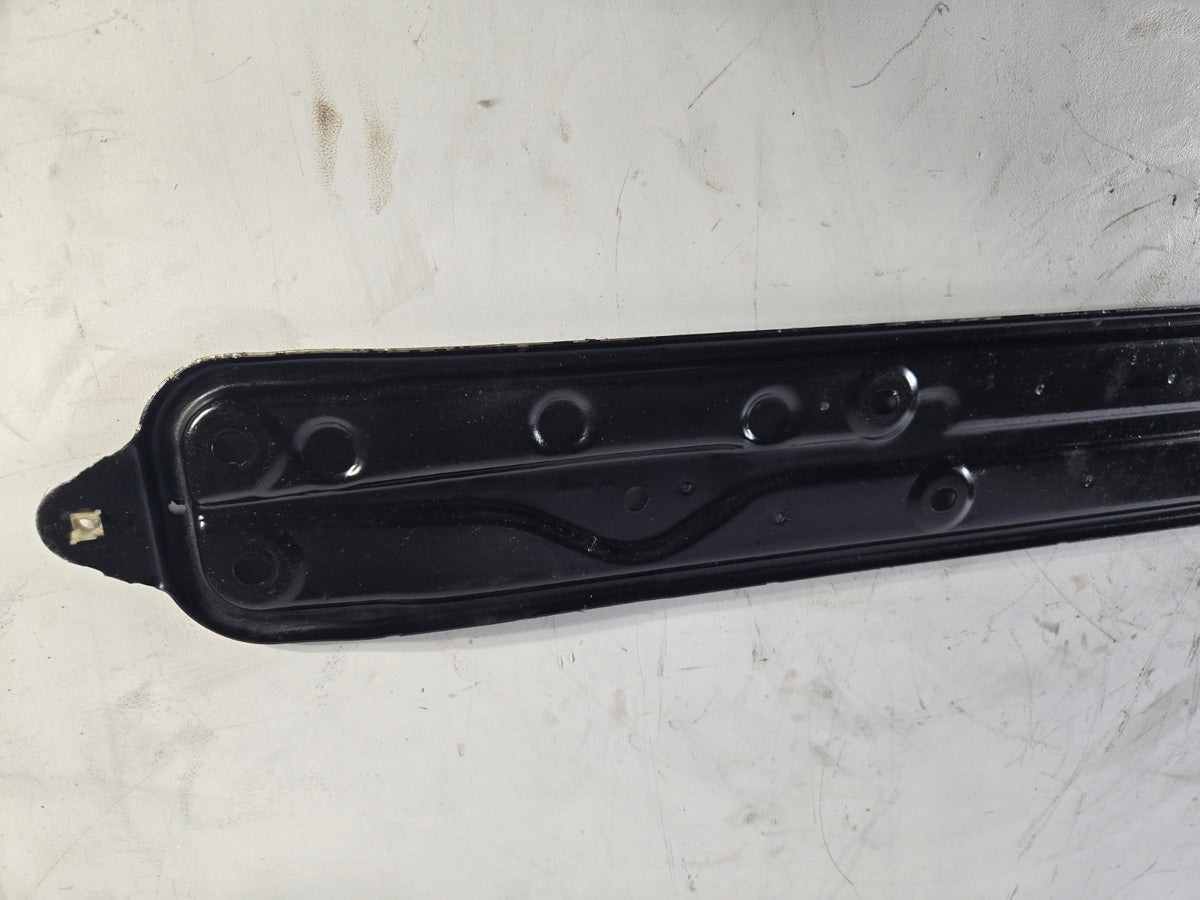 2010 2016 BMW 5 Series 550i Rear Underfloor Tunnel Member Bracket Support OEM