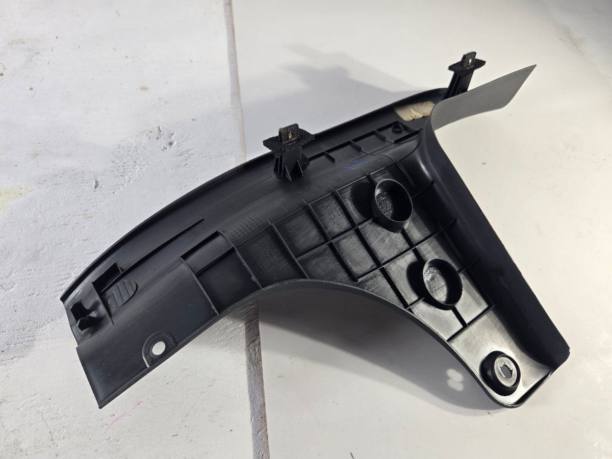 2011 2015 Hyundai Elantra Right Passenger Side Rear Door Scuff Molding Trim OEM