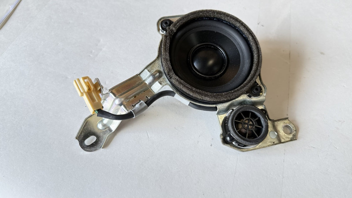 Lexus LS460 Speaker Assy, Rear Header Rear Right 86160-0WJ10 Genuine OEM
