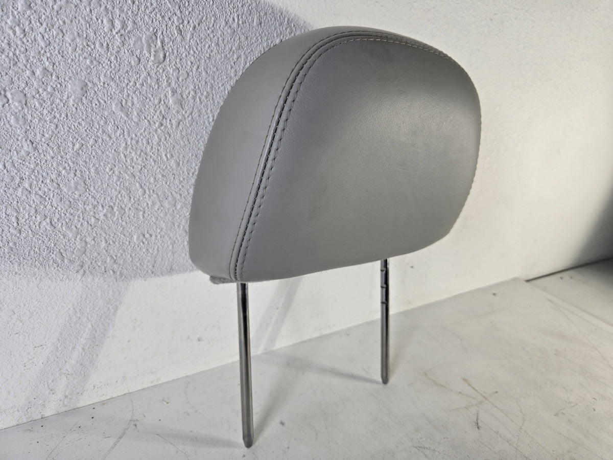 2004 Lincoln Town Car Right Passenger Front Seat Headrest Head Rest OEM Gray
