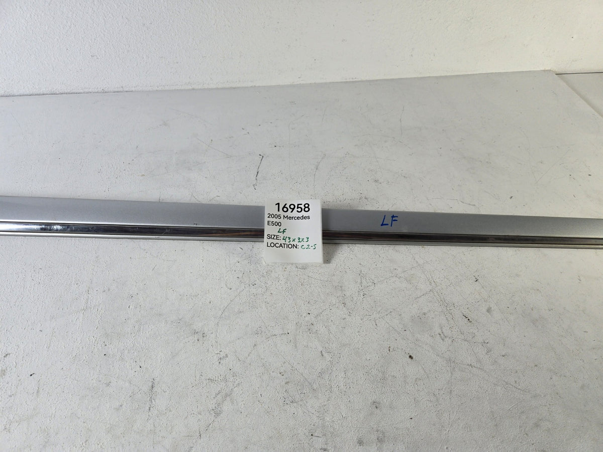 2003 2009 Mercedes Benz E320 E500 Left Driver Front Door Trim Lower Molding OEM