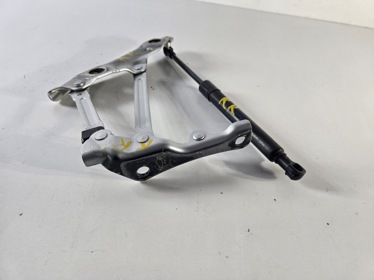 2014 2022 Infiniti Q Q50 Right Passenger Rear Trunk Hinge W Lift Support OEM