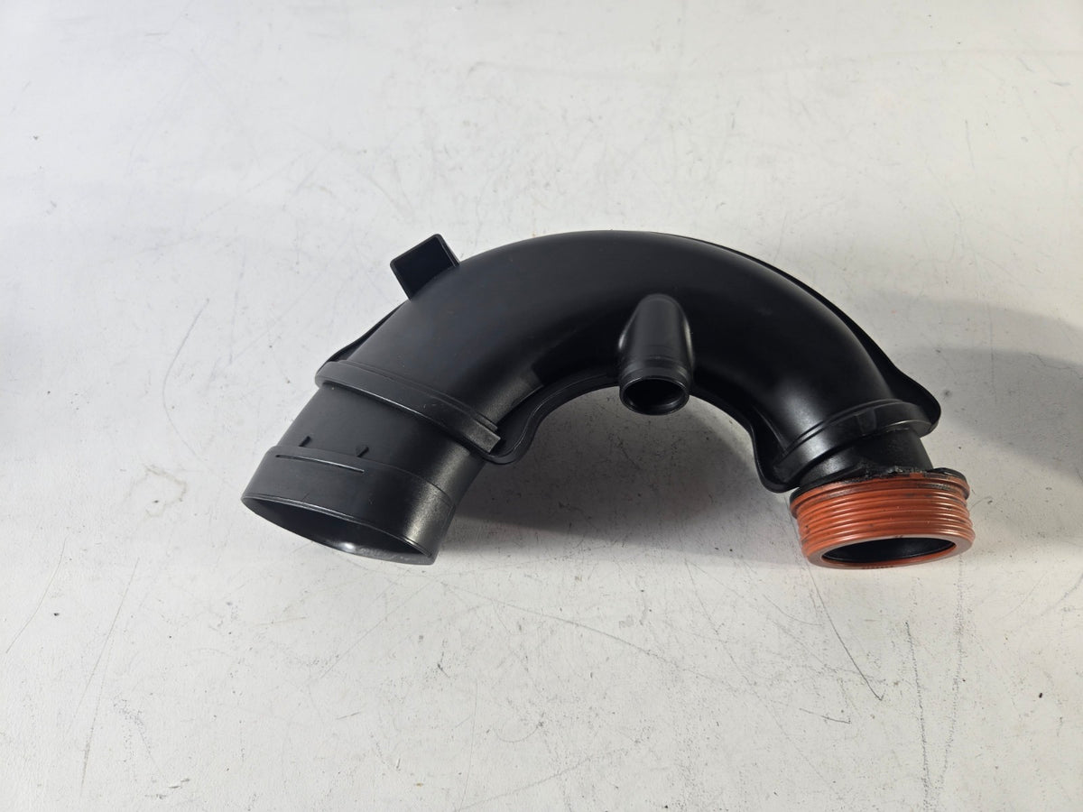 2010 2017 BMW 550i GT xDrive 4.4L Air Intake Duct Pipe Tube Left OEM 13717577452