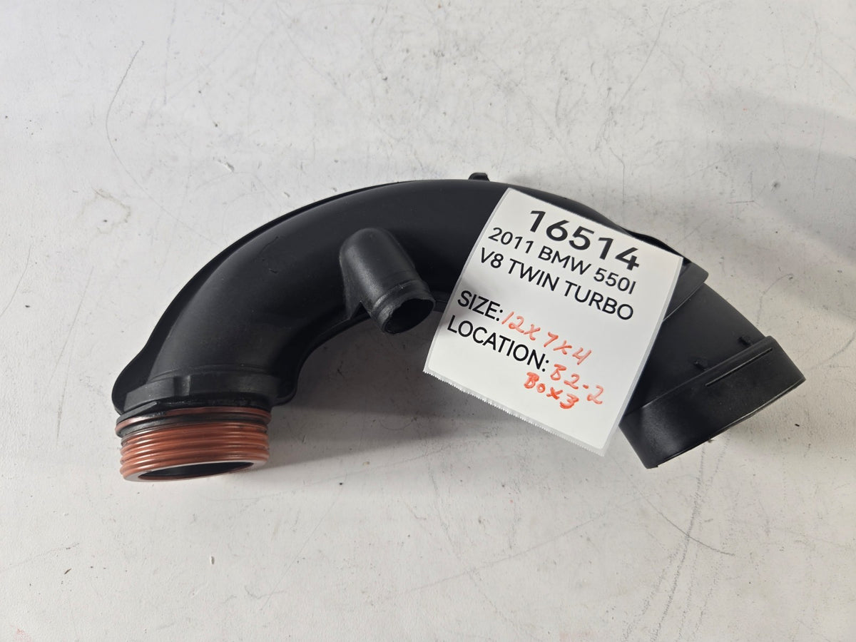 2010 2017 BMW 550i GT xDrive 4.4L Air Intake Duct Pipe Tube Right OE 13717577451